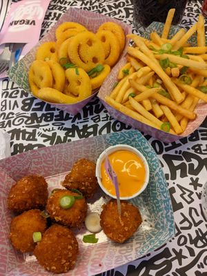 Mac and cheese balls, fries, smiley fries at Vegan Junk Food Bar - 2D in Amsterdam