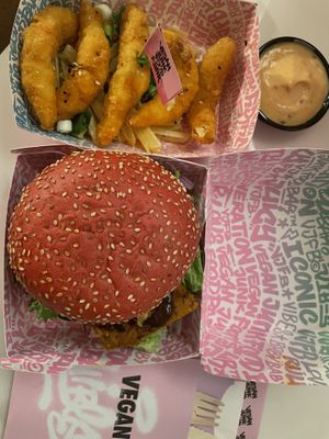 Flamboyant shrimpz & rib burger with a spicy aioli sauce  #Veganuary at Vegan Junk Food Bar - 2D in Amsterdam