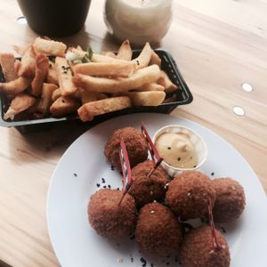 amsterdam bitterballen at Vegan Junk Food Bar - 2D in Amsterdam