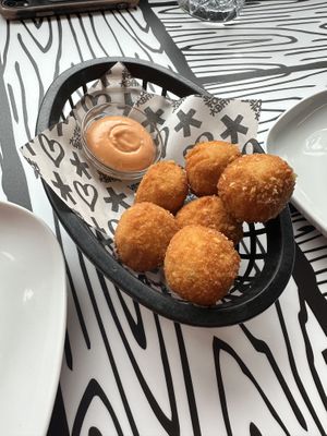 Mac and cheese balls   at Vegan Junk Food Bar - 2D in Amsterdam