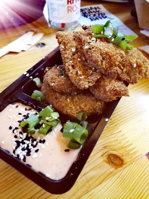Chick'n nuggets + VJFB sauce at Vegan Junk Food Bar - 2D in Amsterdam