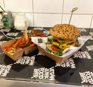 Double Burger & Sweet Potato Fries at Vegan Junk Food Bar - 2D in Amsterdam