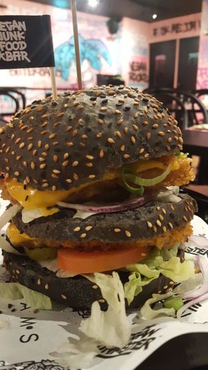 Daddy McChik'n at Vegan Junk Food Bar - 2D in Amsterdam