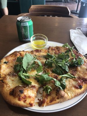 The tomato and mozzarella pizza! ❤️ at Jenny's Bread in Seogwipo