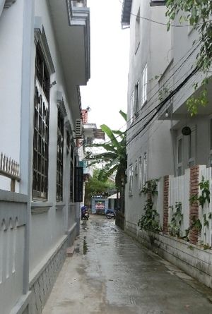 alley at An Nhien in Hue
