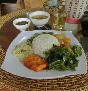 Com Dia (Rice plate) at An Nhien in Hue
