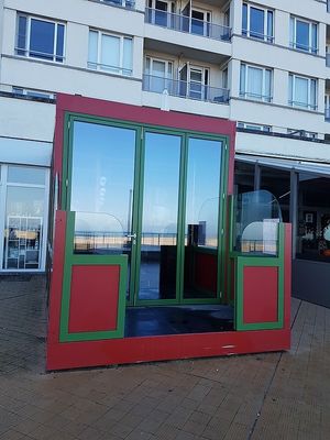 front (when it was closed) at Mamacita - Takeaway Food in Oostende