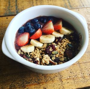 acai  bowl vegan at The Organic Bee Cafe in Wadebridge