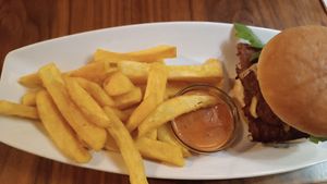 Burger at Lluvia in Alicante