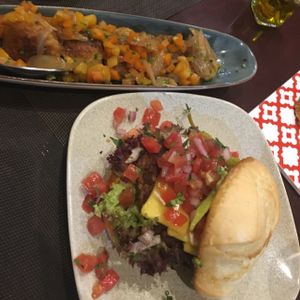 Lentis meatballs and mexican burger at Lluvia in Alicante