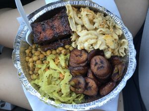 Jerk tofu, curried chickpeas, cabbage, Mac & cheese, and plantains. AMAZING at Ninth Square Market Caribbean Style in New Haven