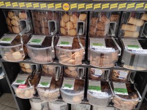 Cookies at Biocoop Nantes Republique in Nantes