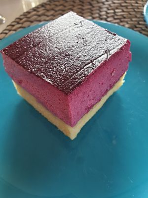 cassis schnitte at Farbenfroh in Essen