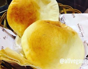 bread at Bab Tooma in Cairo