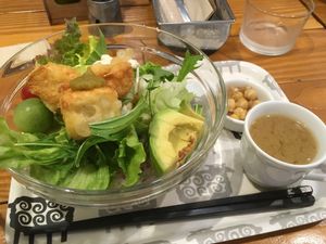 Tofu Avocado Ricebowl at Minami Aoyama Yasai Kichi in Yokohama
