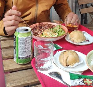 Chili sin carne avec crudités, "figolu" revisité. Tout maison. at Picorette in Gap