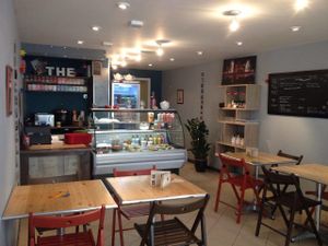 indoor room and self-service at Picorette in Gap