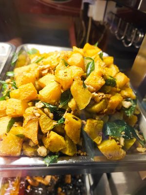 😋 at Ju Fu Yuan Vegetarian Delight 聚福缘素食 - Blk 162 AMK Ave 4 in Northeast Singapore