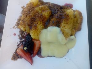 Apple cake with custard at Antonio's Restaurant in Cartagena