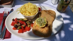 one of the cordon bleus at Laegernstuebli in Boppelsen