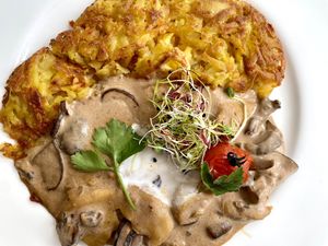 Züri Vegan  at Laegernstuebli in Boppelsen