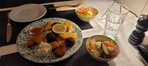 Petites Surprises für 2. (Vorspeise) at Laegernstuebli in Boppelsen