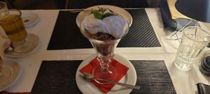 Veganes Vermicelles mit Brownie at Laegernstuebli in Boppelsen