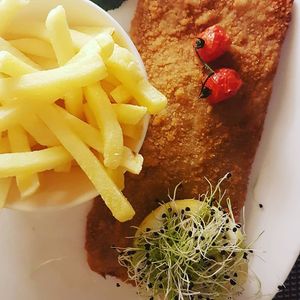 Näfer-Cordonbleu - the best! at Laegernstuebli in Boppelsen