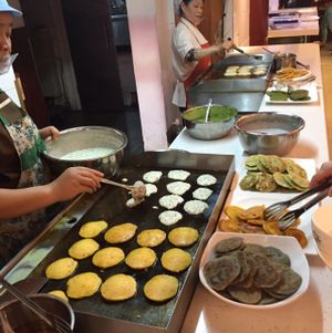 Pancake Station - Savory Treats at Qiānhé Qīngxīn 谦和清心素食 - 温江店 in Chengdu
