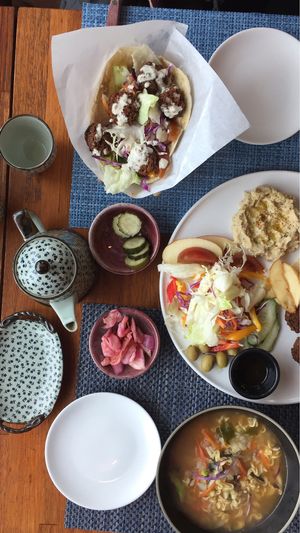 Tea, pita falafel, brunch platter and ramen (all vegan) at Cafe Vege Bakery in Gyeongju