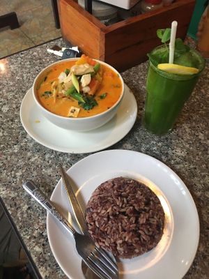 tom yam soup, rice, mint/lime/honey shake at Blue Diamond in Chiang Mai