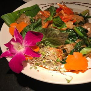 Pad See Iew at Noi Thai in Honolulu