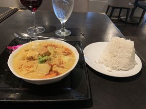 Yellow Curry at Noi Thai in Honolulu