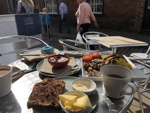 Fabulous brunch at Bailgate Deli in Lincoln