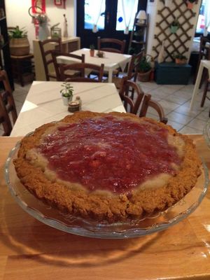 Cake with Ginger and Strawberries Bio at ErbOsteria in Trieste