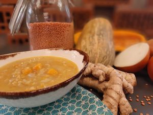 Lentil soup with pumpkin and ginger  at Siete Semillas in Malaga