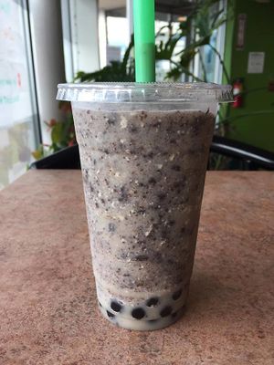 Cookies & Yum! Smoothie (Oreo)
with soy milk
Original boba at Cafe Boba in Kentwood