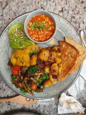 Vegan brunch at Eliane in Hungerford