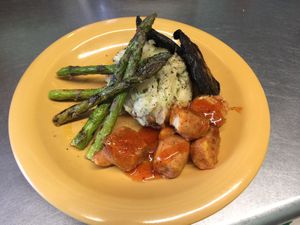 Rosemary marinated portabella mushrooms with parsley garlicky mash potatoes, baked seasoned tofu with sweet chili sauce & lemon grilled organic asparagus! at Bambi's Country Farm Market in High Springs