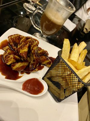 Seitan wings 🌱  at Fratello Vegan in Cuenca