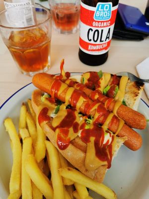 Chili dog from lunch menu at Beans&more in Jyvaskyla