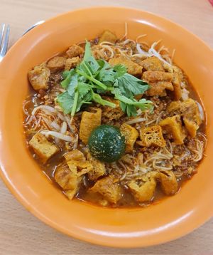 Mee Siam ~ 5/02/23 at Kong Meng San Phor Kark See Monastery in Central Singapore