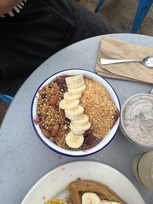 The acai bowl  at Nourish Cafe in San Francisco