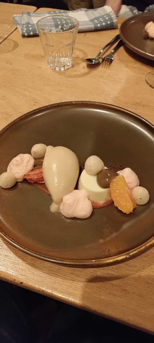  at Morris and Bella in Amsterdam