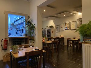 Inside, Nov 2024  at Morris and Bella in Amsterdam