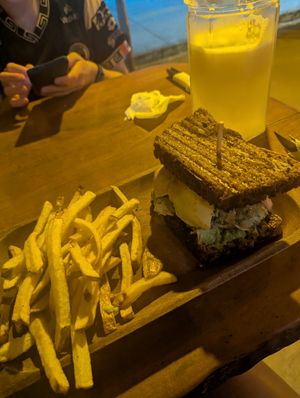 Burger. Was pretty bad just courgette so wouldn't really call it a burger at Luz de Mar in Rurrenabaque