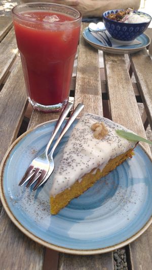 Carrot cake at S'Hortet in Mallorca