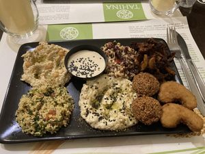 Évasion standard, ça remplit bien 🤌  at Tahina in Tours