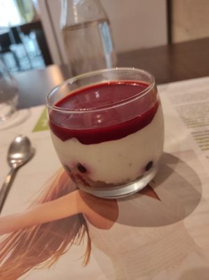 Tiramisu fruits rouges at Tahina in Tours