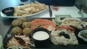 combo at Tahina in Tours